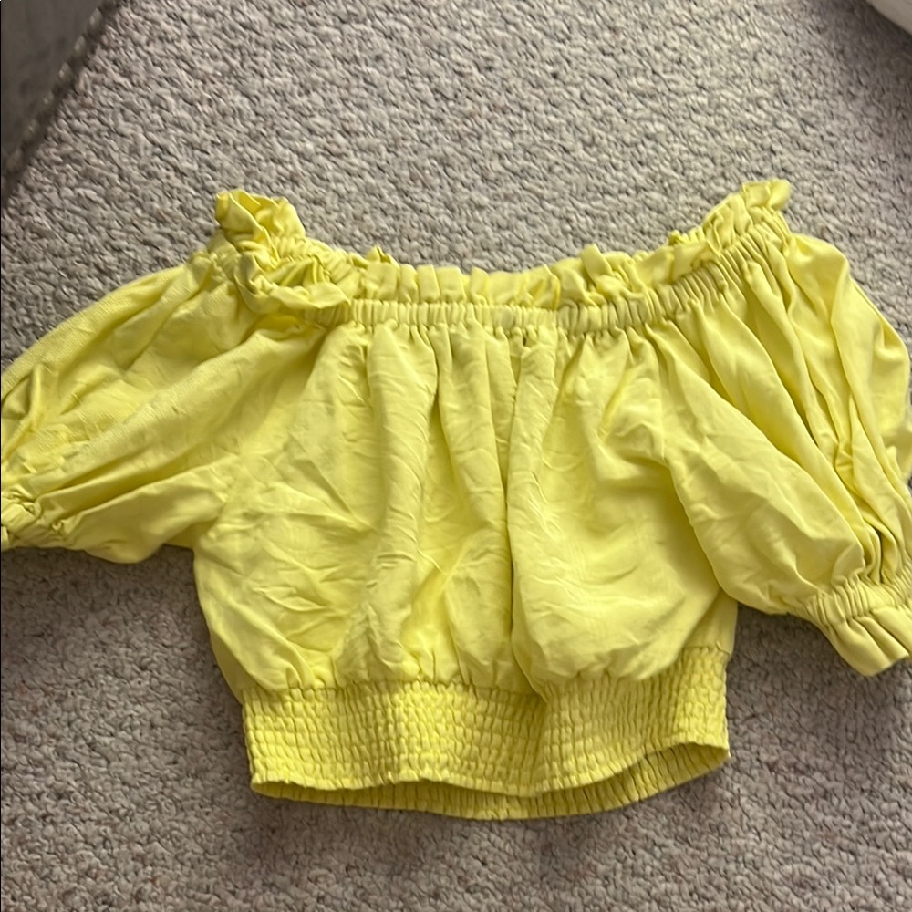 Alice&Olivia Off-Shoulder Blouse